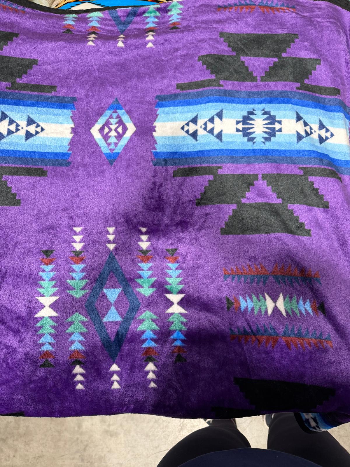 GS Blankets — Throw