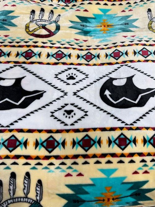 GS Blankets White Bear Queen blanket, front side