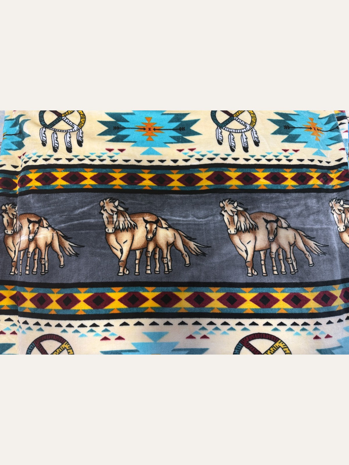 GS Blankets Gray Horse Queen blanket