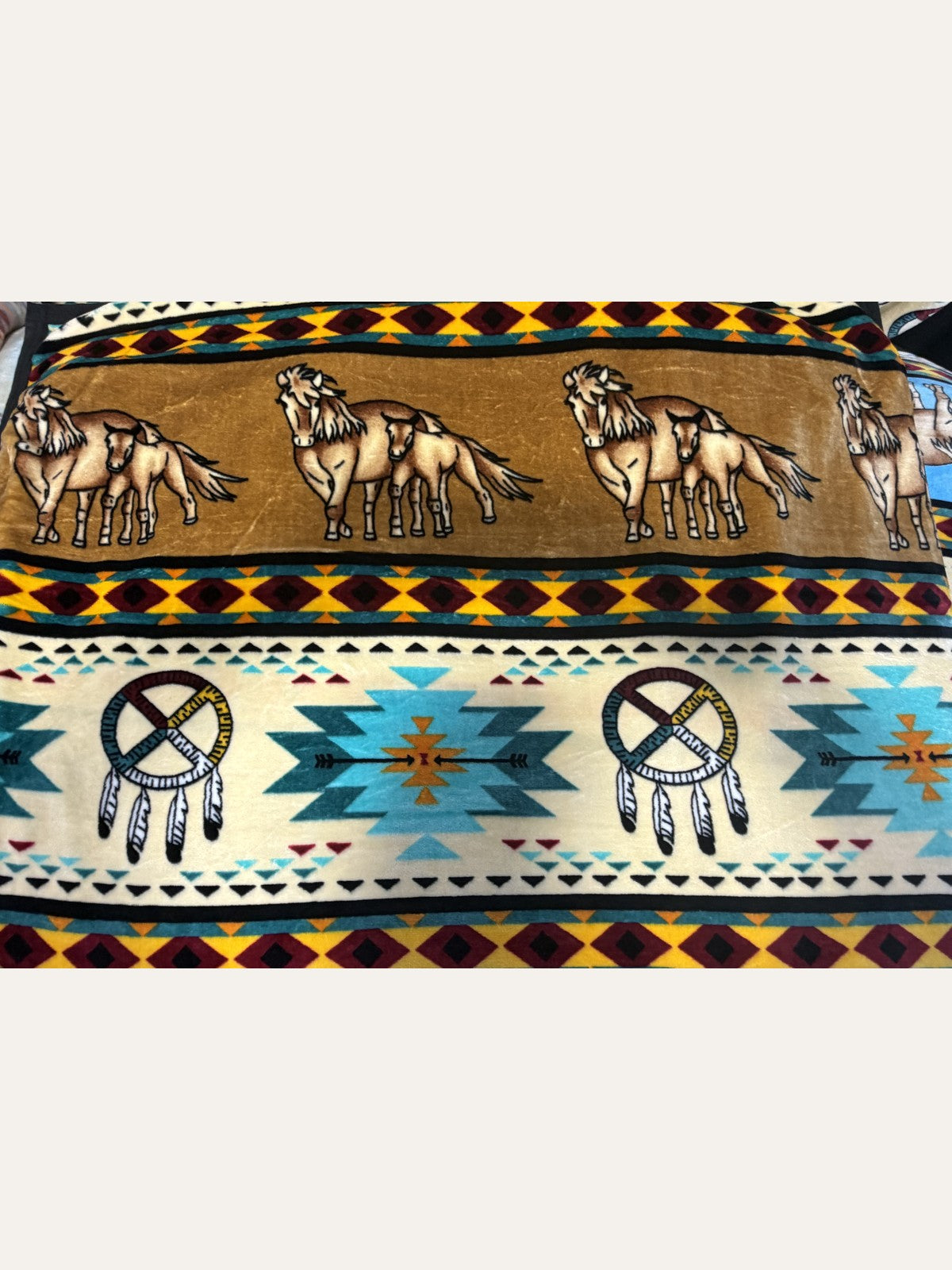 GS Blankets Tan Horse Queen blanket