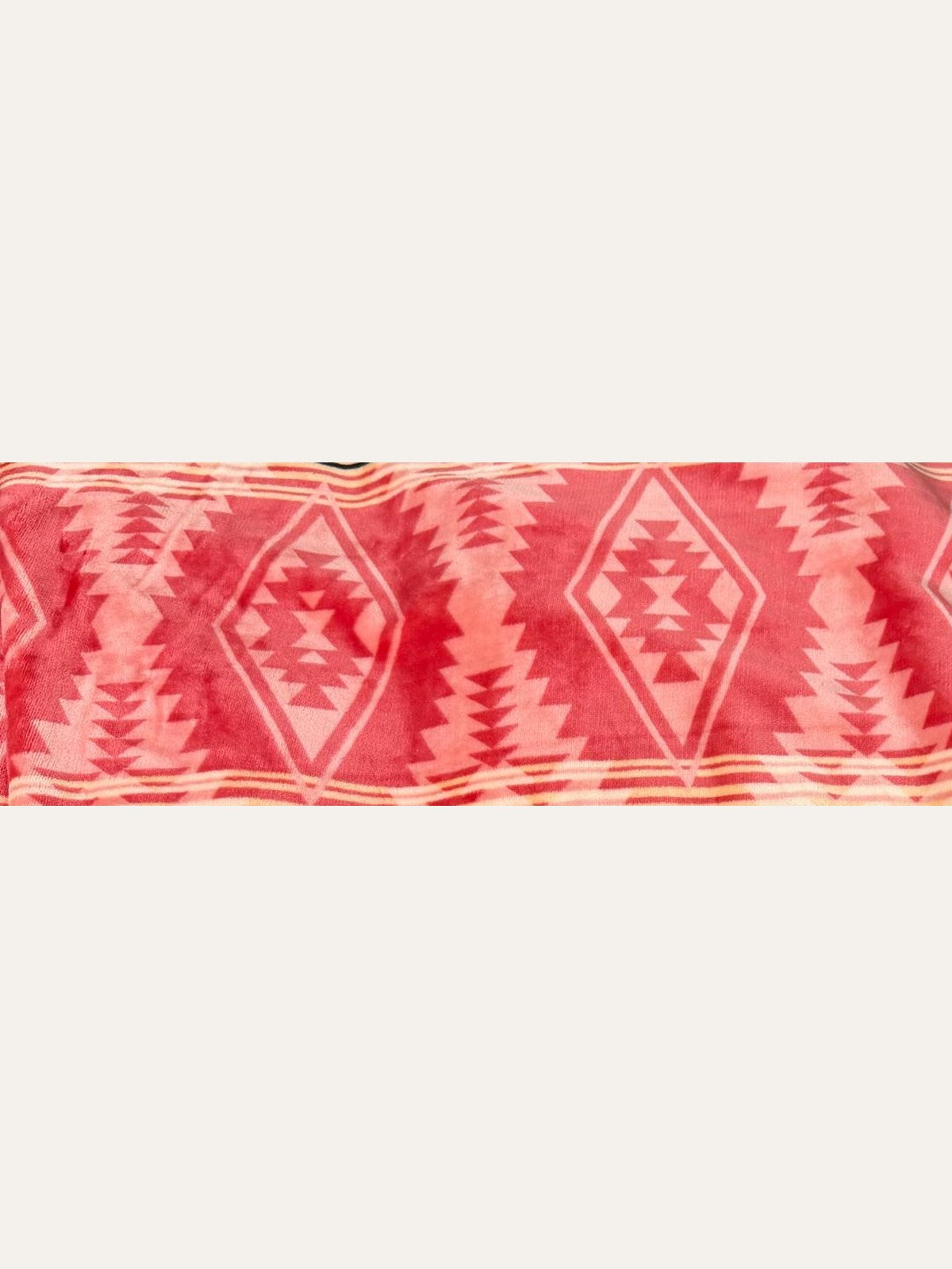 GS Blankets Zigzag Queen blanket back