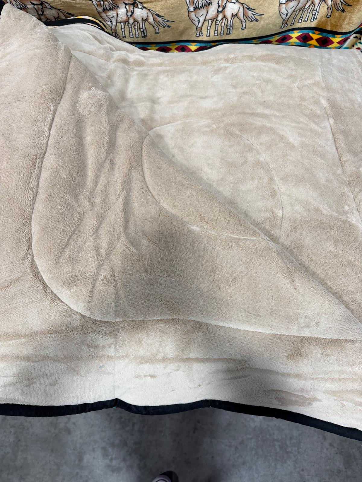 GS Blankets Fluffy King blanket