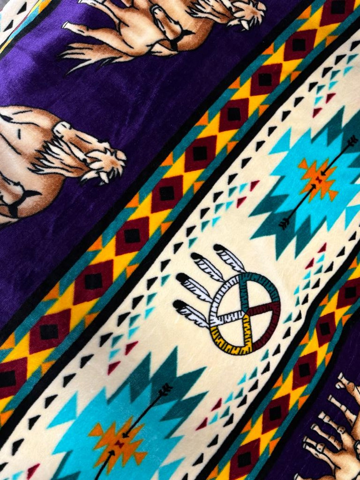 GS Blankets Purple Horse Queen blanket, front side